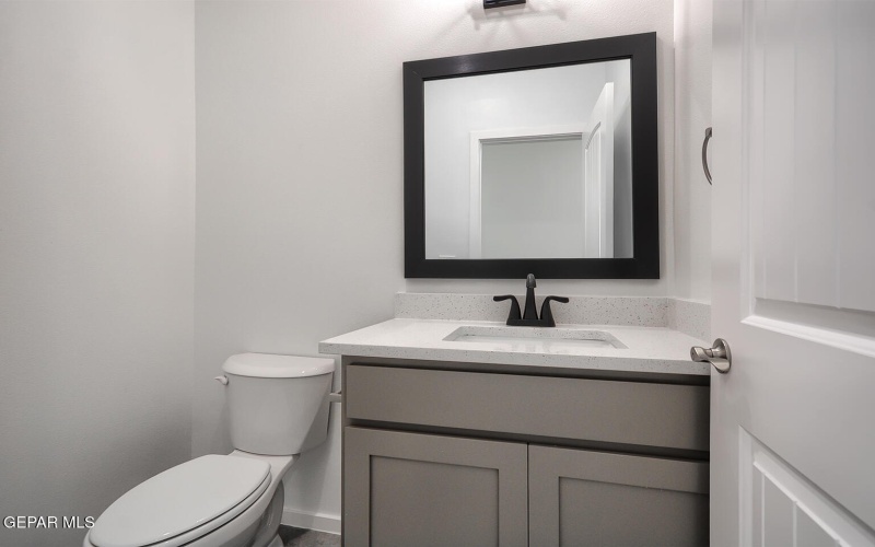 15117 AMBITION Avenue, El Paso, TX 79938, 5 Habitaciones Habitaciones , ,2 BañosBaños,Residential,En Venta,15117 AMBITION Avenue,0,936206