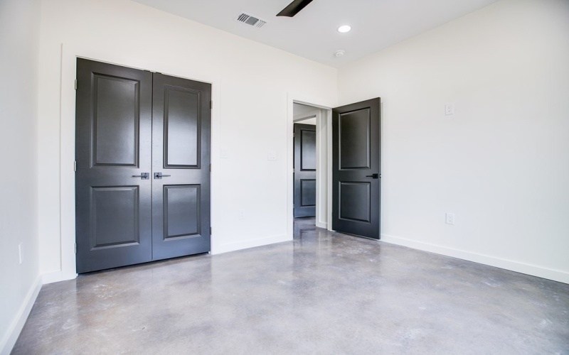 21 W 20th St, San Angelo, TX 76903, 3 Bedrooms Bedrooms, ,2 BathroomsBathrooms,Residential,For Sale,21 W 20th St,0,130270