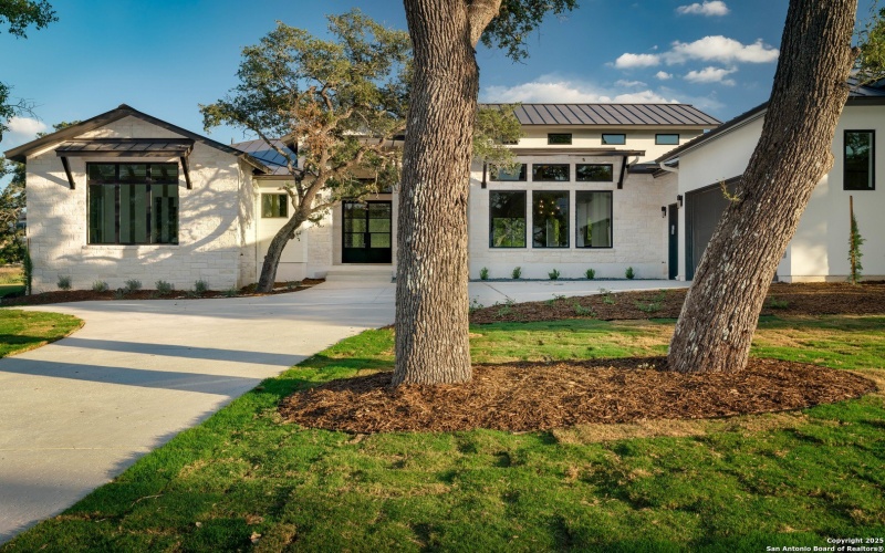 24403 Tres Arroyos, San Antonio, TX 78255, 3 Habitaciones Habitaciones , ,5 BañosBaños,Residential,En Venta,24403 Tres Arroyos,0,1932413