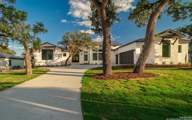 24403 Tres Arroyos, San Antonio, TX 78255, 3 Habitaciones Habitaciones , ,5 BañosBaños,Residential,En Venta,24403 Tres Arroyos,0,1932413