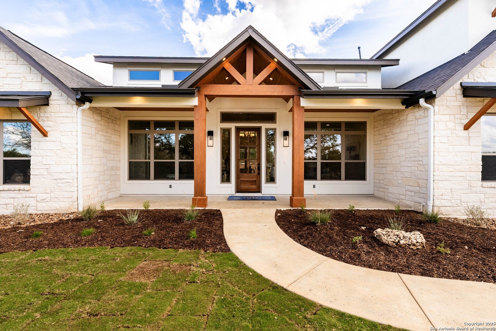 24351 Tres Arroyos, San Antonio, TX 78255, 4 Habitaciones Habitaciones , ,3 BañosBaños,Residential,En Venta,24351 Tres Arroyos,0,1932421