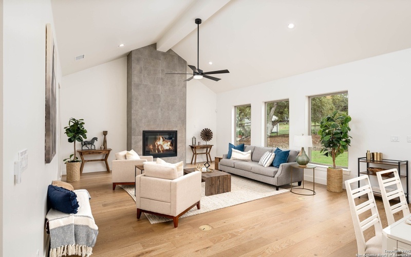 24351 Tres Arroyos, San Antonio, TX 78255, 4 Habitaciones Habitaciones , ,3 BañosBaños,Residential,En Venta,24351 Tres Arroyos,0,1932421