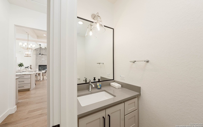 24351 Tres Arroyos, San Antonio, TX 78255, 4 Habitaciones Habitaciones , ,3 BañosBaños,Residential,En Venta,24351 Tres Arroyos,0,1932421