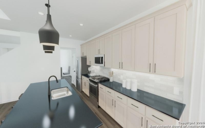 129 Yale St, Seguin, TX 78155, 5 Bedrooms Bedrooms, ,3 BathroomsBathrooms,Residential,For Sale,129 Yale St,0,1932436