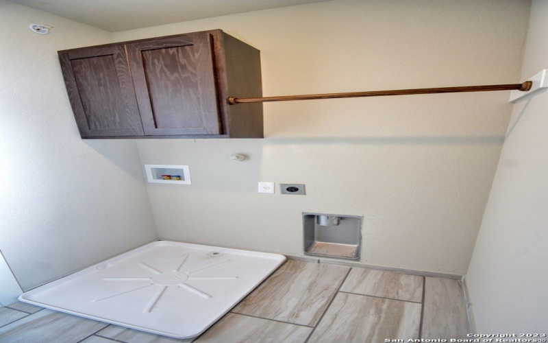 8406 Via Pisa, San Antonio, TX 78227, ,Residential Multi Family,For Sale,8406 Via Pisa,0,1932457