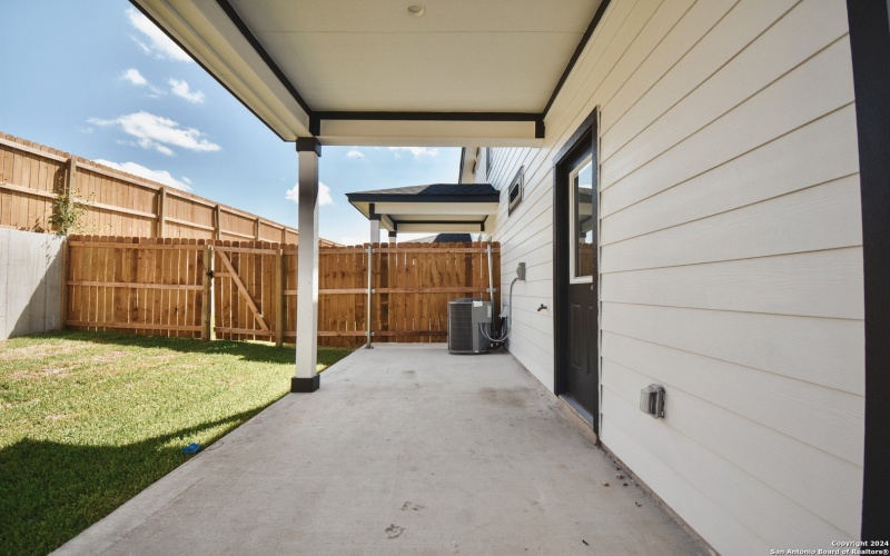 8406 Via Pisa, San Antonio, TX 78227, ,Residential Multi Family,For Sale,8406 Via Pisa,0,1932457