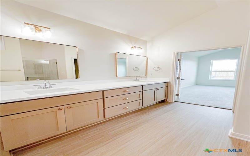 112 Raindance Court, Victoria, TX 77904, 3 Bedrooms Bedrooms, ,2 BathroomsBathrooms,Residential,For Sale,112 Raindance Court,0,586625