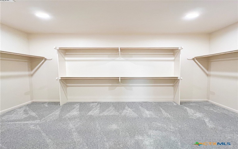 112 Raindance Court, Victoria, TX 77904, 3 Bedrooms Bedrooms, ,2 BathroomsBathrooms,Residential,For Sale,112 Raindance Court,0,586625