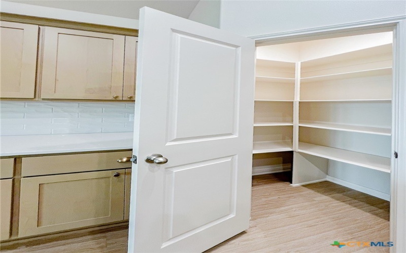 112 Raindance Court, Victoria, TX 77904, 3 Bedrooms Bedrooms, ,2 BathroomsBathrooms,Residential,For Sale,112 Raindance Court,0,586625