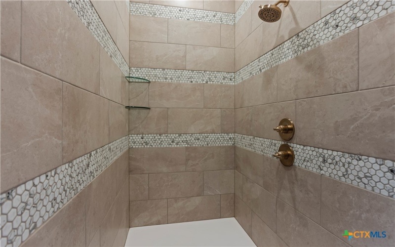 2136 Oak Draw Court, Belton, TX 76513, 5 Bedrooms Bedrooms, ,3 BathroomsBathrooms,Residential,For Sale,2136 Oak Draw Court,0,593841