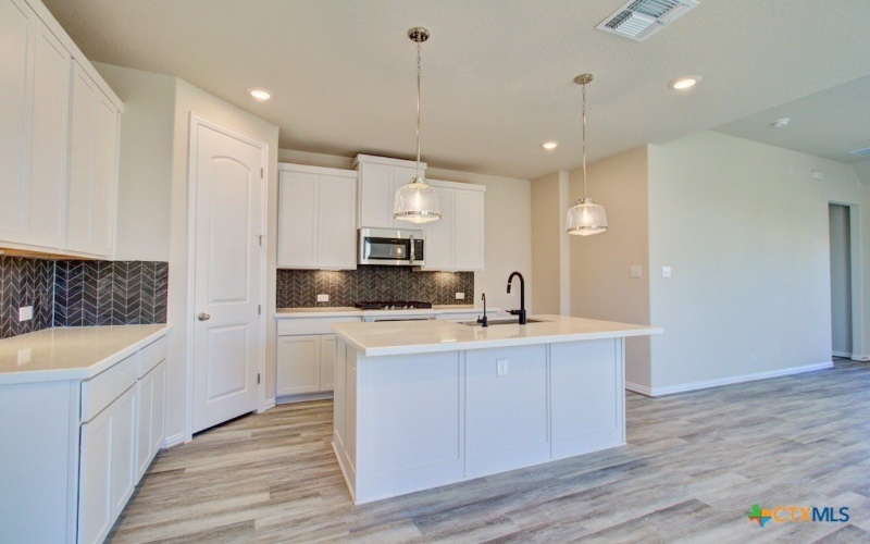 1822 Pining Street, New Braunfels, TX 78132, 4 Bedrooms Bedrooms, ,3 BathroomsBathrooms,Residential,For Sale,1822 Pining Street,0,601488