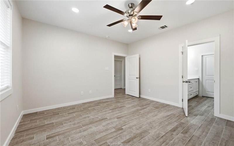 1311 Suncrest, Bryan, TX 77803, 3 Habitaciones Habitaciones , ,2 BañosBaños,Residential,En Venta,1311 Suncrest,0,25013221