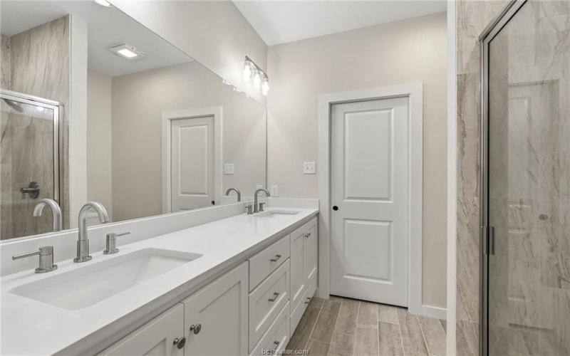 1311 Suncrest, Bryan, TX 77803, 3 Habitaciones Habitaciones , ,2 BañosBaños,Residential,En Venta,1311 Suncrest,0,25013221