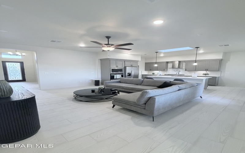 212 FARNBOROUGH Street, El Paso, TX 79928, 4 Bedrooms Bedrooms, ,2 BathroomsBathrooms,Residential,For Sale,212 FARNBOROUGH Street,0,936236