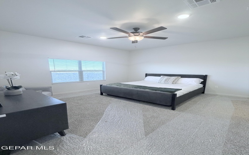 212 FARNBOROUGH Street, El Paso, TX 79928, 4 Bedrooms Bedrooms, ,2 BathroomsBathrooms,Residential,For Sale,212 FARNBOROUGH Street,0,936236