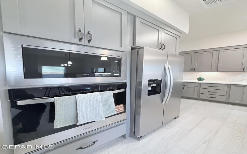 212 FARNBOROUGH Street, El Paso, TX 79928, 4 Bedrooms Bedrooms, ,2 BathroomsBathrooms,Residential,For Sale,212 FARNBOROUGH Street,0,936236