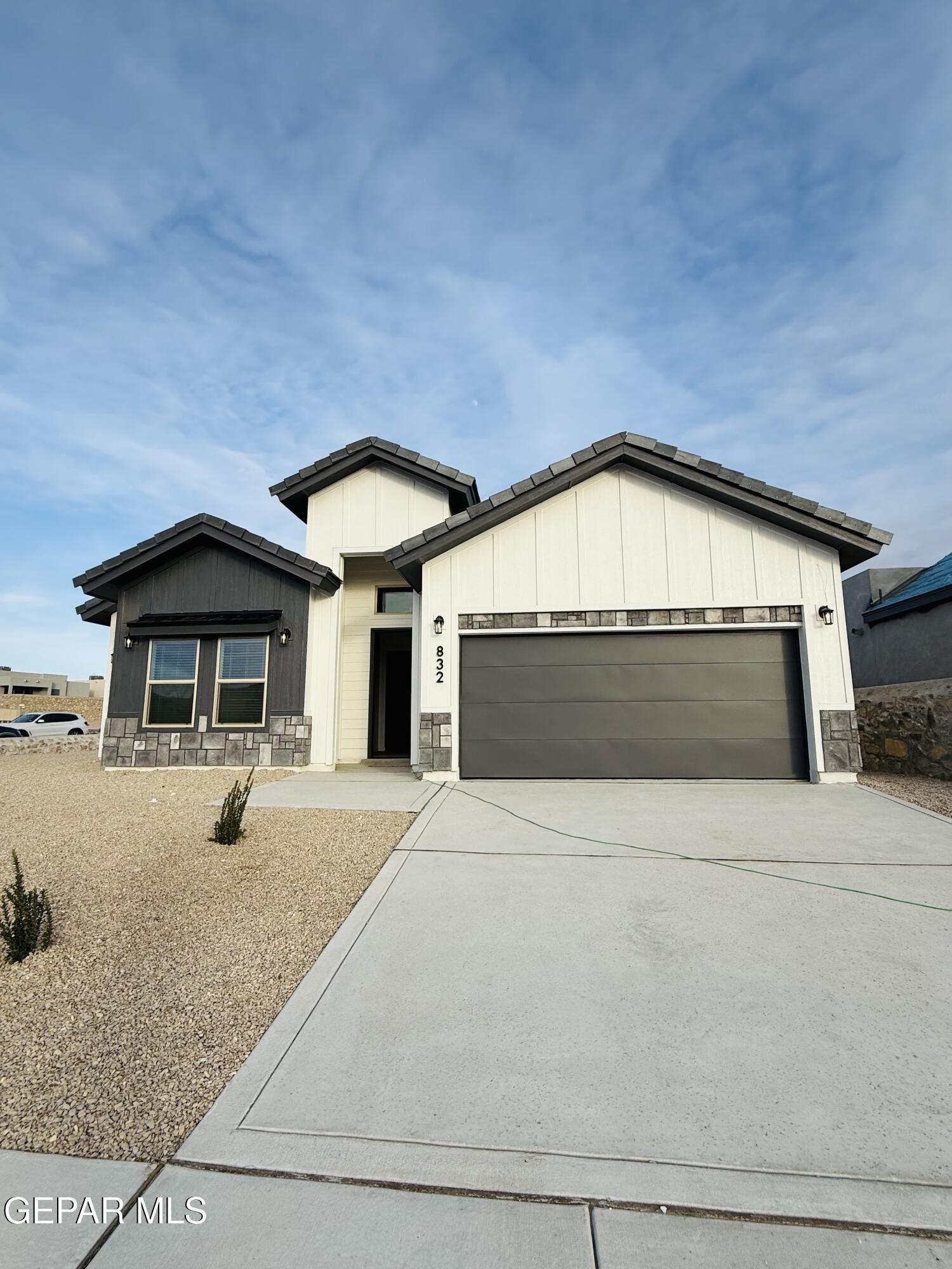 13757 Centro Vista Avenue, El Paso, TX 79928, 4 Bedrooms Bedrooms, ,3 BathroomsBathrooms,Residential,For Sale,13757 Centro Vista Avenue,0,936244