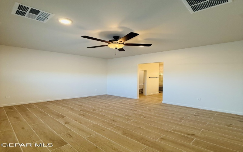 13757 Centro Vista Avenue, El Paso, TX 79928, 4 Bedrooms Bedrooms, ,3 BathroomsBathrooms,Residential,For Sale,13757 Centro Vista Avenue,0,936244