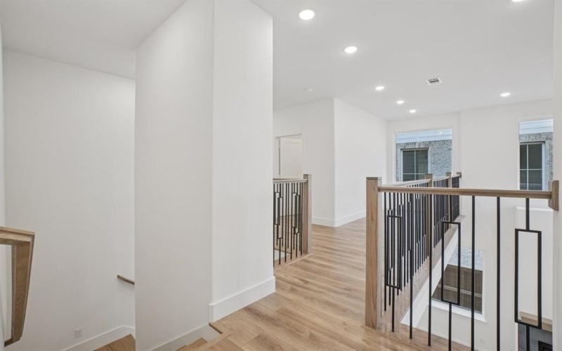 3703 Pilgrims Mews, Rowlett, TX 75088, 4 Bedrooms Bedrooms, ,3 BathroomsBathrooms,Residential,For Sale,3703 Pilgrims Mews,0,21143476