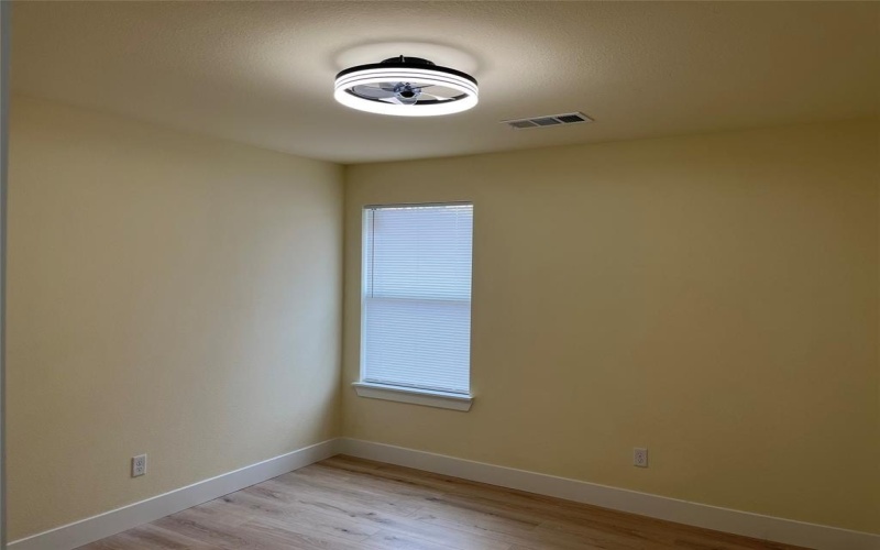 317 E 14th Avenue, Corsicana, TX 75110, 3 Habitaciones Habitaciones , ,2 BañosBaños,Residential,En Venta,317 E 14th Avenue,0,21149505