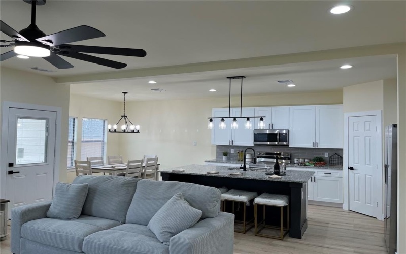 317 E 14th Avenue, Corsicana, TX 75110, 3 Habitaciones Habitaciones , ,2 BañosBaños,Residential,En Venta,317 E 14th Avenue,0,21149505