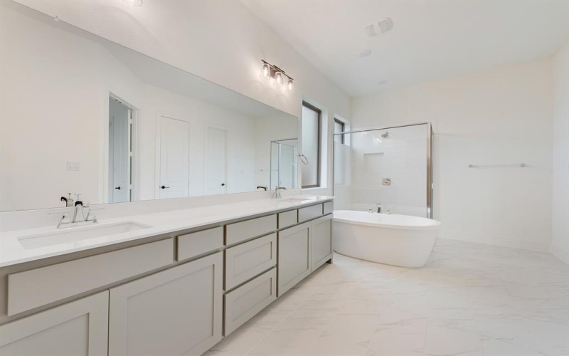 648 Barcara Lane, Frisco, TX 75033, 5 Bedrooms Bedrooms, ,5 BathroomsBathrooms,Residential,For Sale,648 Barcara Lane,0,21149509