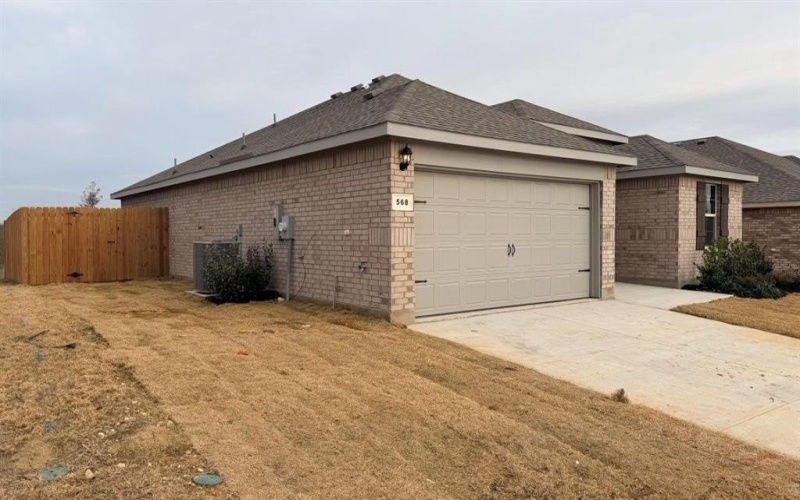 568 MARSH Street, Cleburne, TX 76033, 3 Habitaciones Habitaciones , ,2 BañosBaños,Residential,En Venta,568 MARSH Street,0,21149804