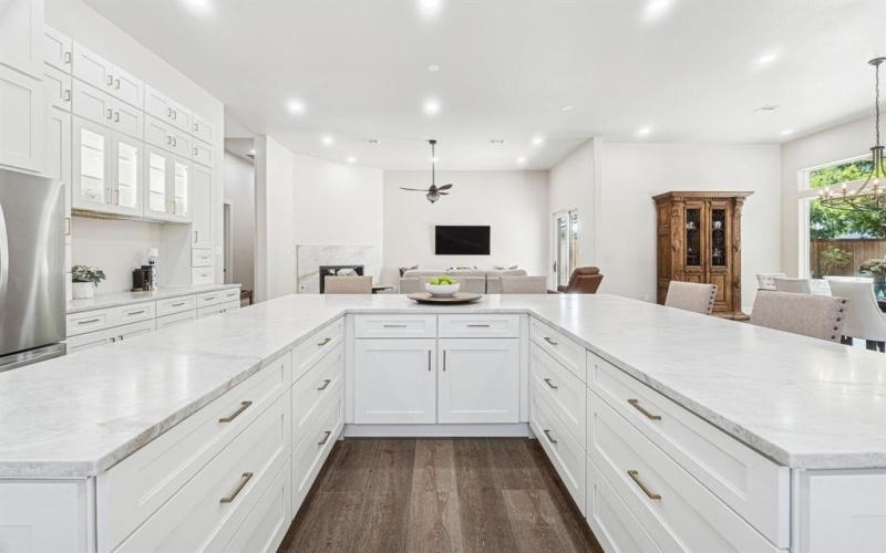 441 Kelda Lane, Highland Village, TX 75077, 4 Bedrooms Bedrooms, ,5 BathroomsBathrooms,Residential,For Sale,441 Kelda Lane,0,21145405