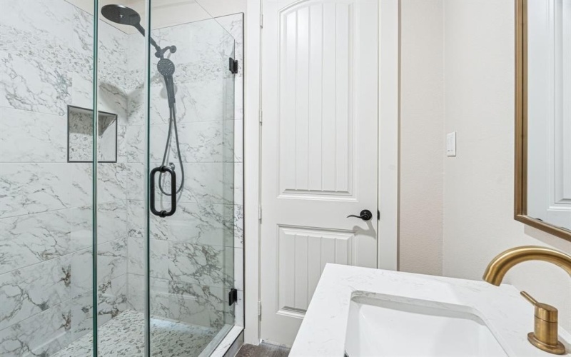 441 Kelda Lane, Highland Village, TX 75077, 4 Bedrooms Bedrooms, ,5 BathroomsBathrooms,Residential,For Sale,441 Kelda Lane,0,21145405