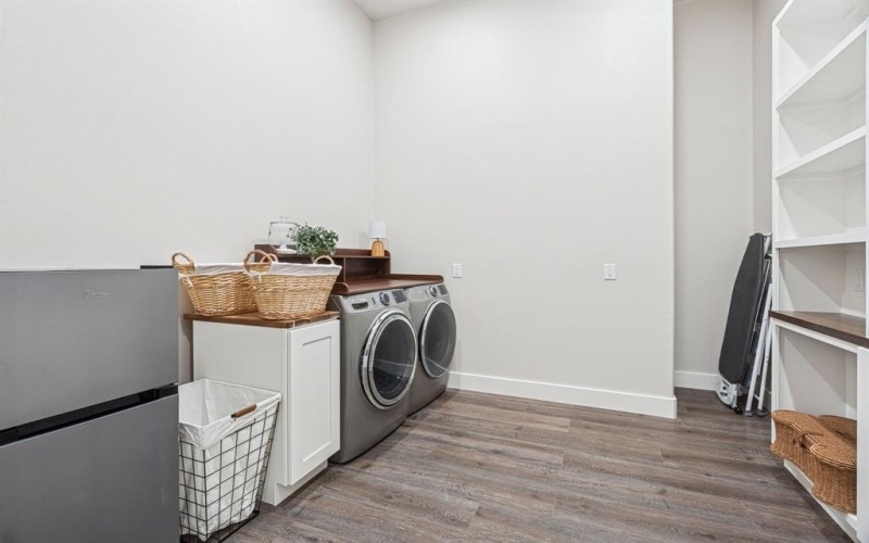 441 Kelda Lane, Highland Village, TX 75077, 4 Bedrooms Bedrooms, ,5 BathroomsBathrooms,Residential,For Sale,441 Kelda Lane,0,21145405