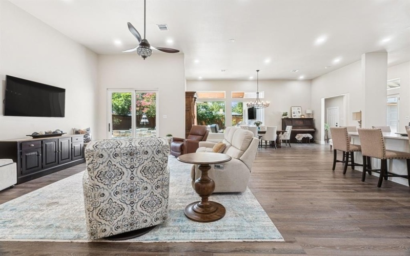 441 Kelda Lane, Highland Village, TX 75077, 4 Bedrooms Bedrooms, ,5 BathroomsBathrooms,Residential,For Sale,441 Kelda Lane,0,21145405