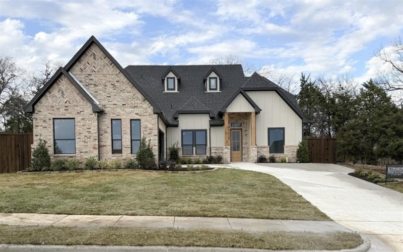 1908 Heritage Knoll Drive, Sherman, TX 75092, 4 Bedrooms Bedrooms, ,3 BathroomsBathrooms,Residential,For Sale,1908 Heritage Knoll Drive,0,21145490