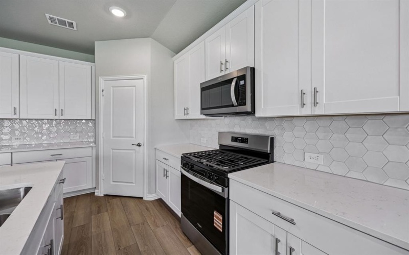 1812 Gardendale Hollow Lane, Anna, TX 75409, 4 Bedrooms Bedrooms, ,3 BathroomsBathrooms,Residential,For Sale,1812 Gardendale Hollow Lane,0,21146655