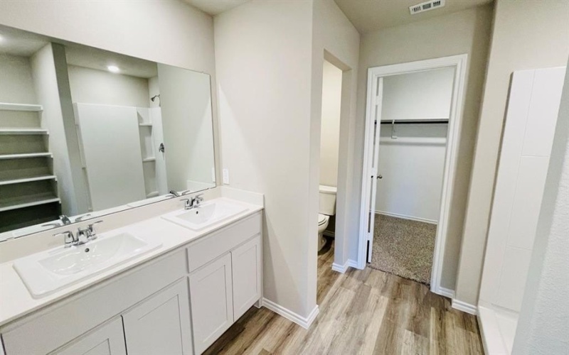 10612 SUNRISE CREEK Drive, Fort Worth, TX 76036, 4 Bedrooms Bedrooms, ,2 BathroomsBathrooms,Residential,For Sale,10612 SUNRISE CREEK Drive,0,21147271