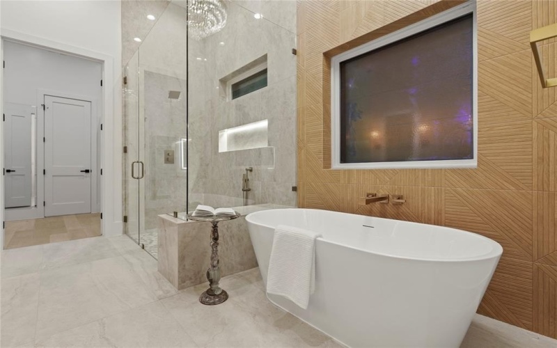 8623 San Fernando Way, Dallas, TX 75218, 4 Bedrooms Bedrooms, ,5 BathroomsBathrooms,Residential,For Sale,8623 San Fernando Way,0,21147433