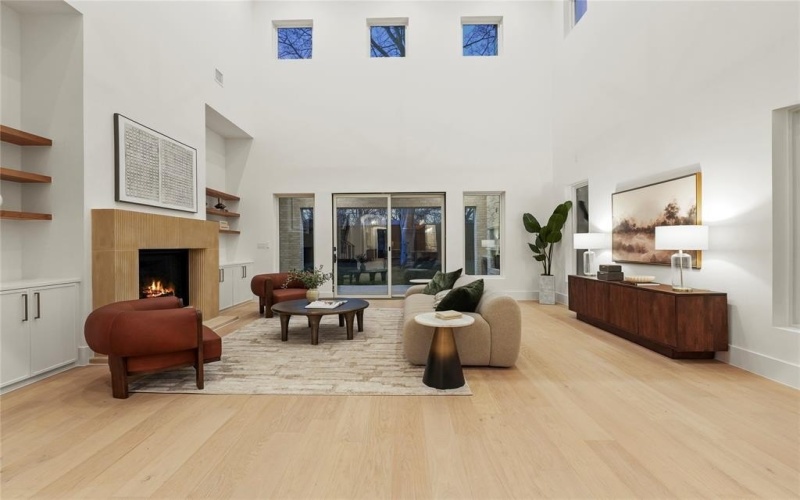 8623 San Fernando Way, Dallas, TX 75218, 4 Bedrooms Bedrooms, ,5 BathroomsBathrooms,Residential,For Sale,8623 San Fernando Way,0,21147433