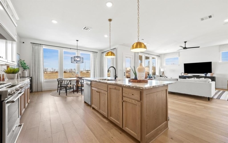 101 Chestnut Street, Celina, TX 75009, 3 Bedrooms Bedrooms, ,2 BathroomsBathrooms,Residential,For Sale,101 Chestnut Street,0,21147497