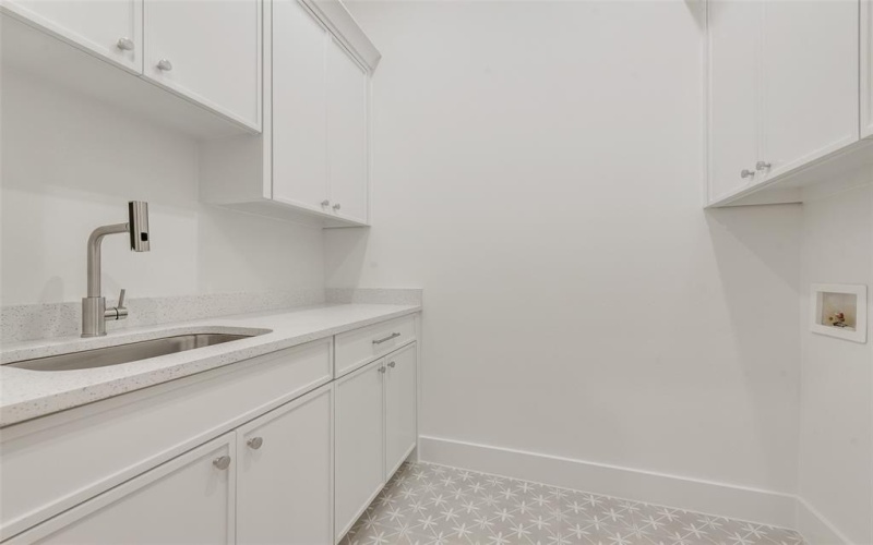 815 S Waverly Drive, Dallas, TX 75208, 4 Bedrooms Bedrooms, ,3 BathroomsBathrooms,Residential,For Sale,815 S Waverly Drive,0,21147837