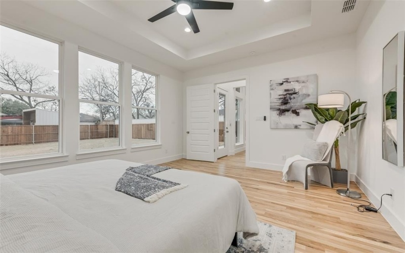 815 S Waverly Drive, Dallas, TX 75208, 4 Bedrooms Bedrooms, ,3 BathroomsBathrooms,Residential,For Sale,815 S Waverly Drive,0,21147837