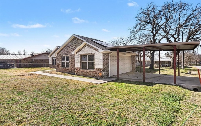 621 N Avenue B, Springtown, TX 76082, 3 Bedrooms Bedrooms, ,2 BathroomsBathrooms,Residential,For Sale,621 N Avenue B,0,21148003