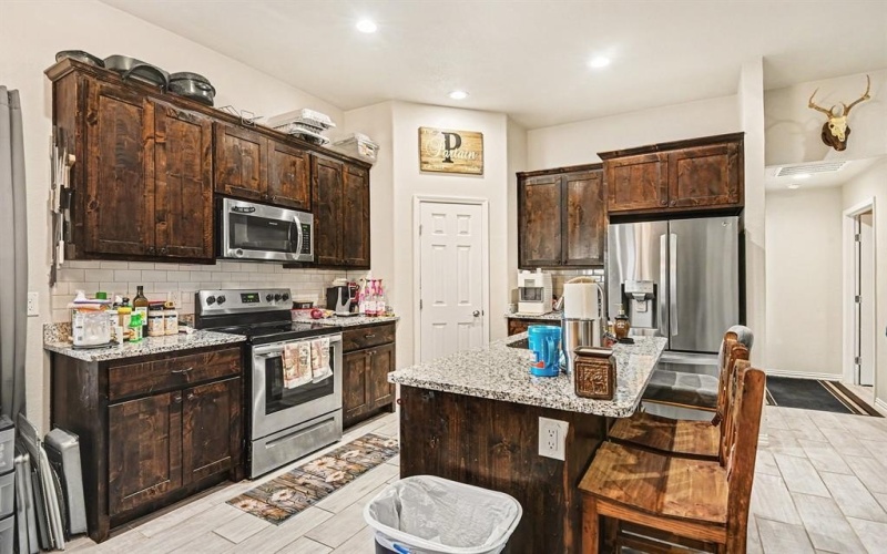 621 N Avenue B, Springtown, TX 76082, 3 Bedrooms Bedrooms, ,2 BathroomsBathrooms,Residential,For Sale,621 N Avenue B,0,21148003