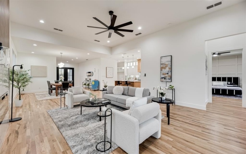 3422 Bogata Boulevard, Dallas, TX 75220, 4 Habitaciones Habitaciones , ,3 BañosBaños,Residential,En Venta,3422 Bogata Boulevard,0,21148173