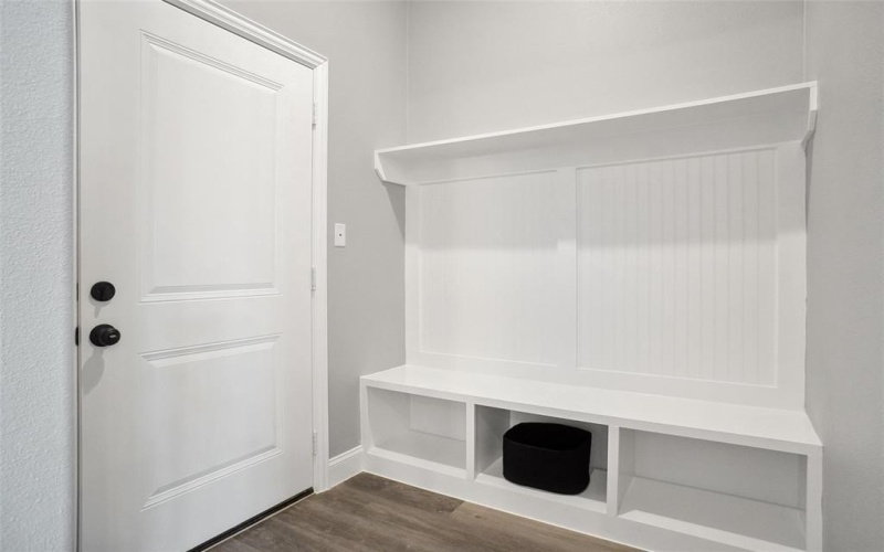 5824 Belaire Circle, Granbury, TX 76048, 3 Bedrooms Bedrooms, ,2 BathroomsBathrooms,Residential,For Sale,5824 Belaire Circle,0,21148807