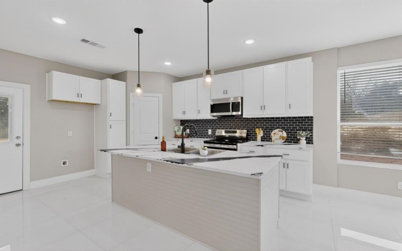 6027 Plum Dale Road, Dallas, TX 75241, 4 Bedrooms Bedrooms, ,2 BathroomsBathrooms,Residential,For Sale,6027 Plum Dale Road,0,21148916