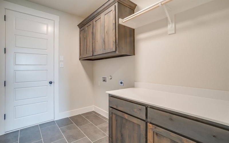 410 Olson Road, Waxahachie, TX 75167, 4 Bedrooms Bedrooms, ,3 BathroomsBathrooms,Residential,For Sale,410 Olson Road,0,21148978