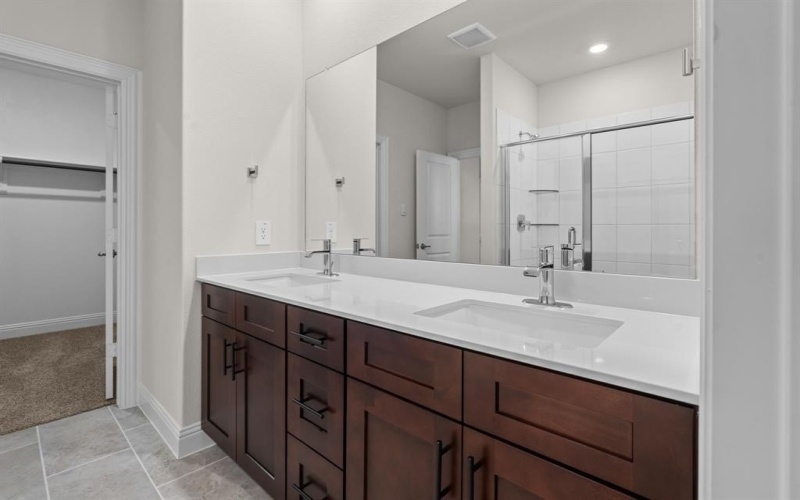 4523 Cinema Street, Plano, TX 75024, 5 Habitaciones Habitaciones , ,3 BañosBaños,Residential,En Venta,4523 Cinema Street,0,21149033