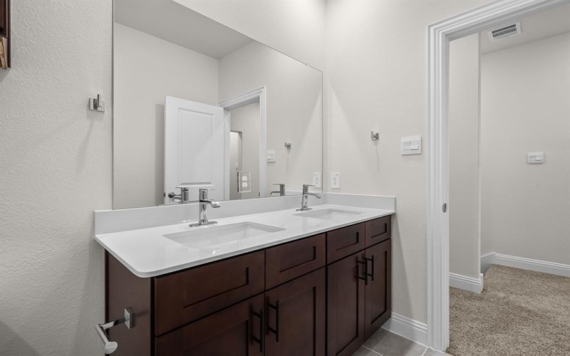 4523 Cinema Street, Plano, TX 75024, 5 Habitaciones Habitaciones , ,3 BañosBaños,Residential,En Venta,4523 Cinema Street,0,21149033