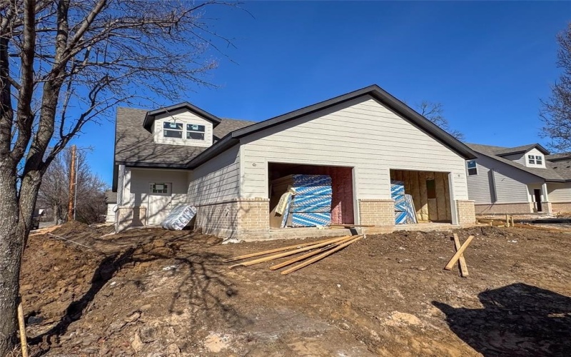 411/ 413 W Dulin Street, Sherman, TX 75090, 6 Habitaciones Habitaciones , ,5 BañosBaños,Residential Multi Family,En Venta,411/ 413 W Dulin Street,0,21149239