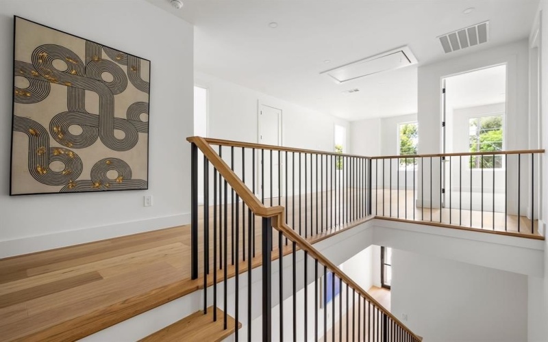 2414 Grigsby Avenue, Dallas, TX 75204, 4 Bedrooms Bedrooms, ,3 BathroomsBathrooms,Residential,For Sale,2414 Grigsby Avenue,0,21149350