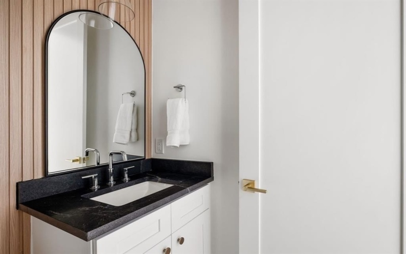 2414 Grigsby Avenue, Dallas, TX 75204, 4 Bedrooms Bedrooms, ,3 BathroomsBathrooms,Residential,For Sale,2414 Grigsby Avenue,0,21149350